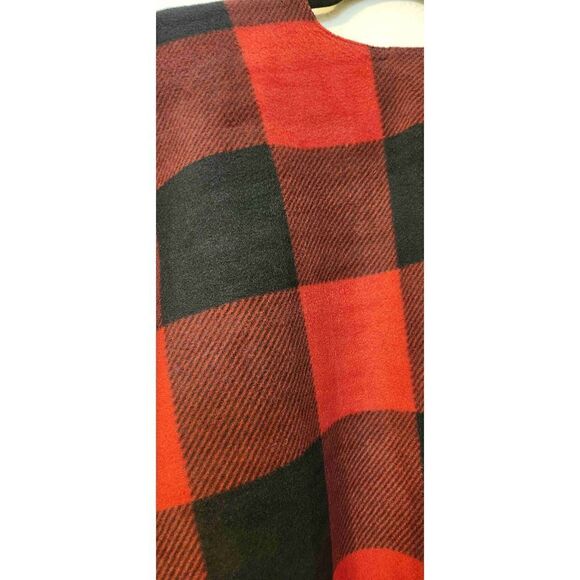 Shawl Red Black Checkered Pattern Fringed Edges One Size - Picture 6 of 6